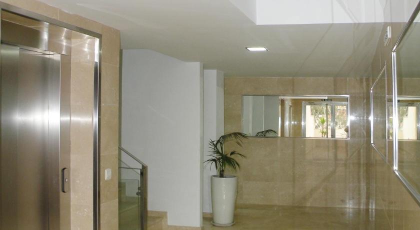 Apartamentos Dona Carmen Малага Екстер'єр фото